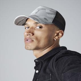 Camo Snapback Trucker